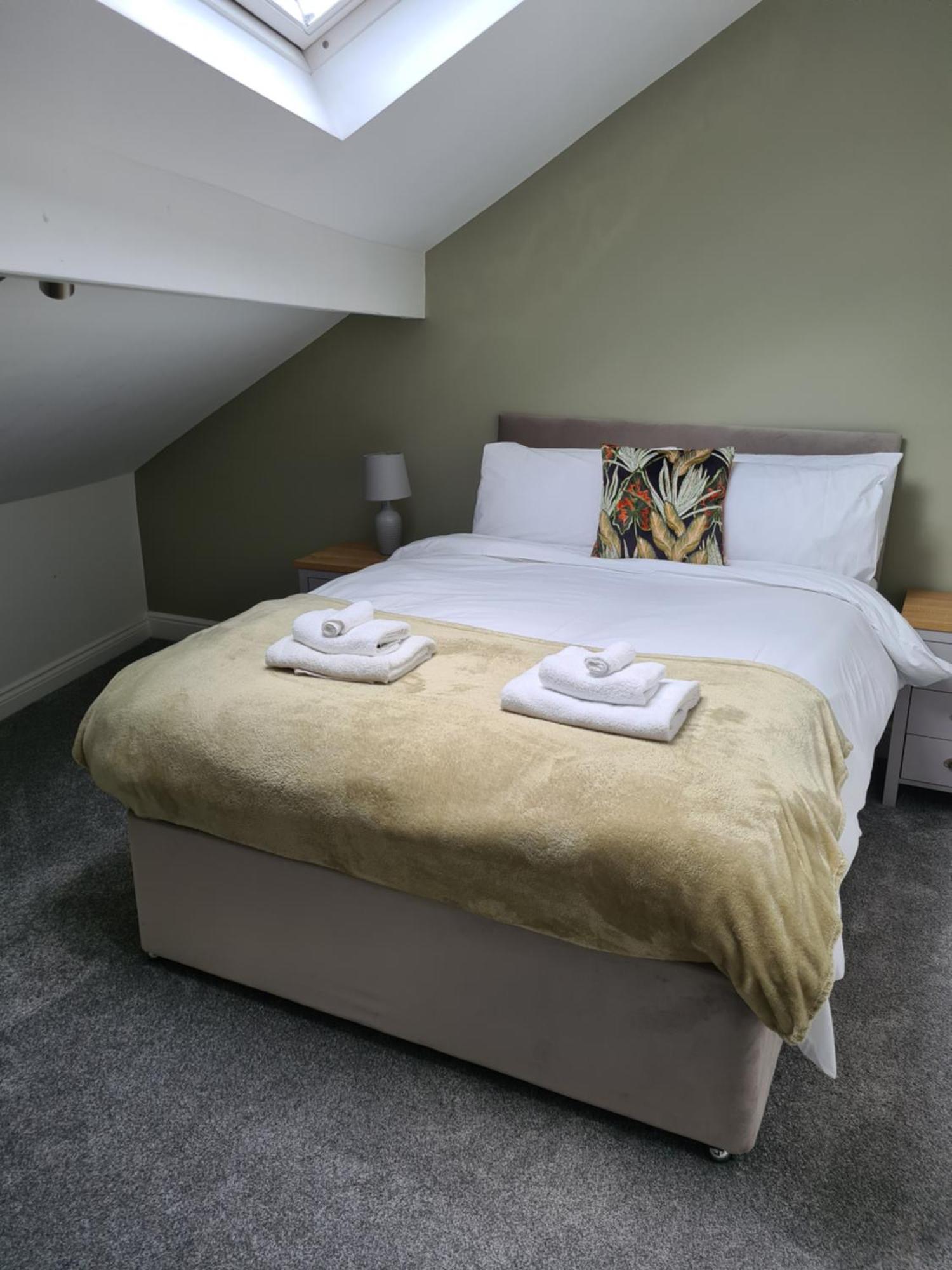 Modern River View Mytholmroyd Apartment ภายนอก รูปภาพ